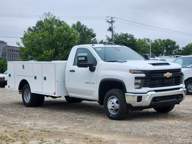 new 2025 Chevrolet Silverado 3500 car, priced at $74,030