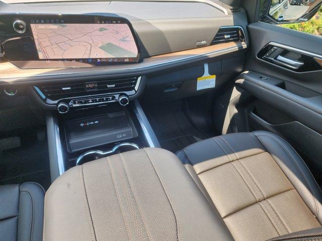 new 2025 Chevrolet Suburban car, priced at $85,105