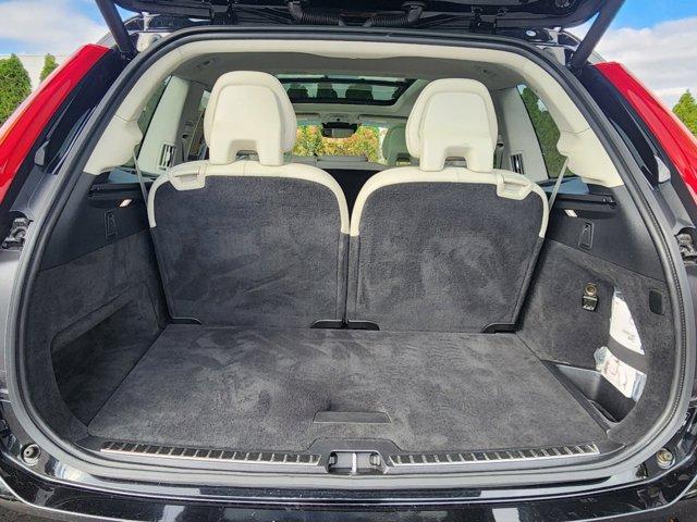 used 2022 Volvo XC90 car, priced at $37,050