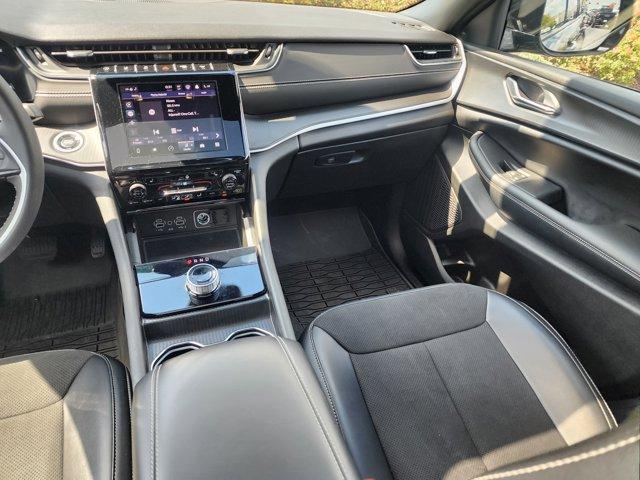 used 2024 Jeep Grand Cherokee car, priced at $38,993