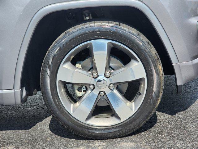 used 2016 Jeep Grand Cherokee car, priced at $16,225