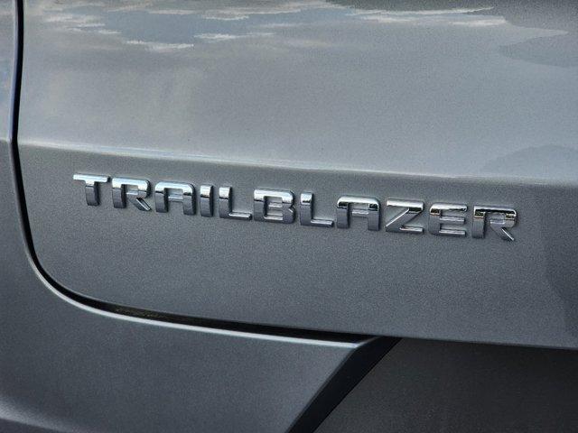 new 2025 Chevrolet TrailBlazer car, priced at $25,095