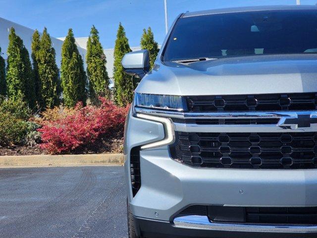 new 2024 Chevrolet Suburban car, priced at $57,195