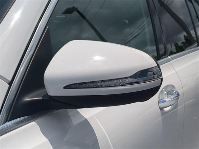 used 2021 Mercedes-Benz GLB 250 car, priced at $26,110