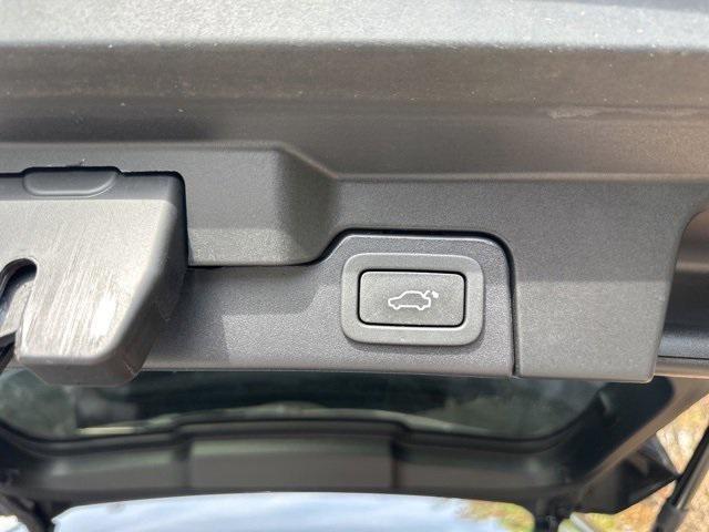 used 2016 Land Rover Range Rover Evoque car, priced at $11,991