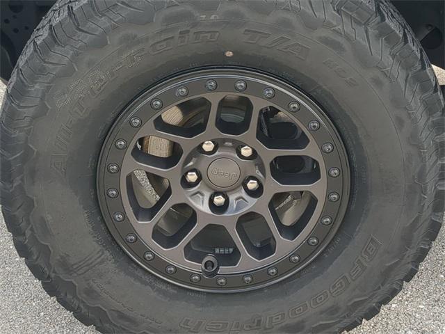 used 2021 Jeep Wrangler Unlimited car, priced at $32,385