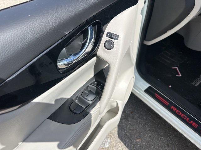 used 2022 Nissan Rogue Sport car, priced at $20,212