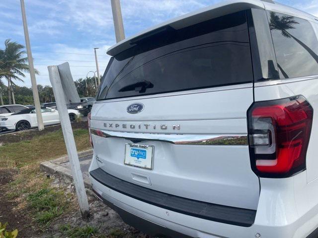 used 2024 Ford Expedition car, priced at $43,402