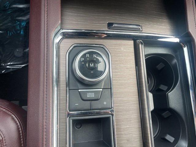 used 2024 Ford Expedition car, priced at $43,402