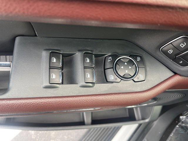 used 2024 Ford Expedition car, priced at $43,402