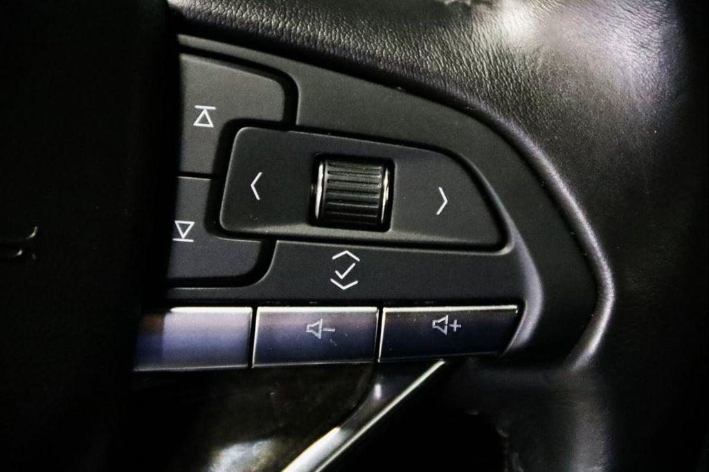 used 2022 Cadillac XT6 car, priced at $35,980