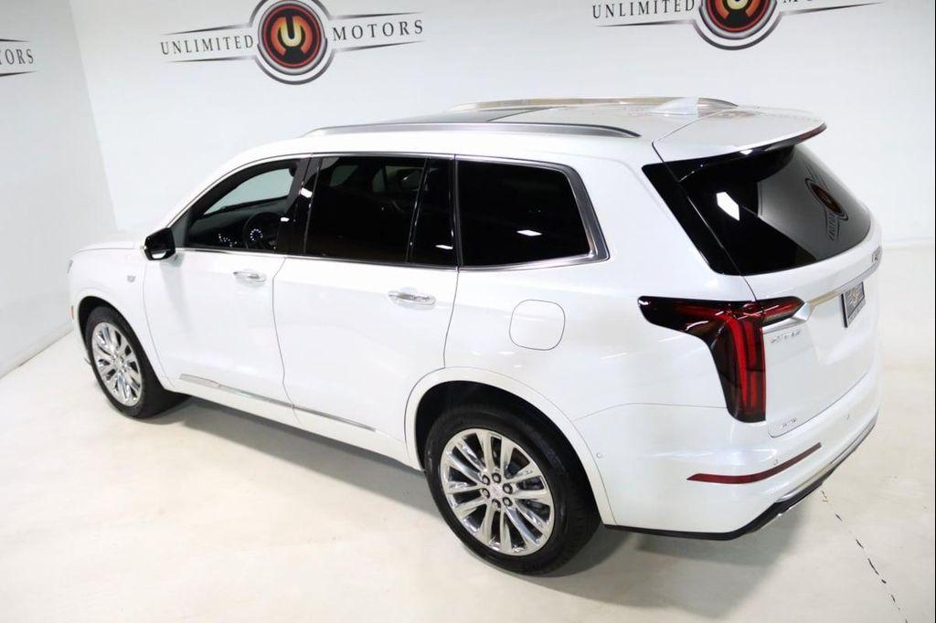 used 2022 Cadillac XT6 car, priced at $35,980