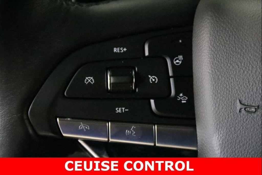 used 2022 Cadillac XT6 car, priced at $35,980