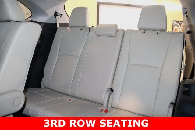 used 2021 Toyota Highlander Hybrid car, priced at $29,333