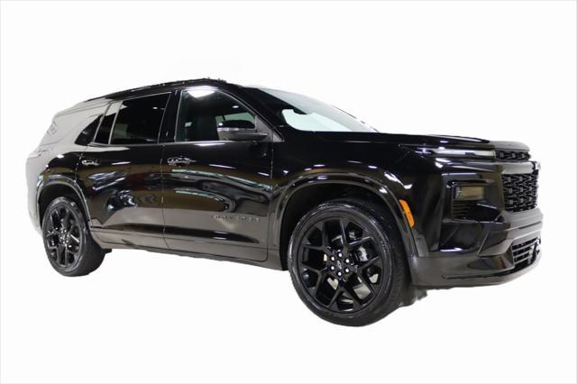 used 2024 Chevrolet Traverse car, priced at $51,900