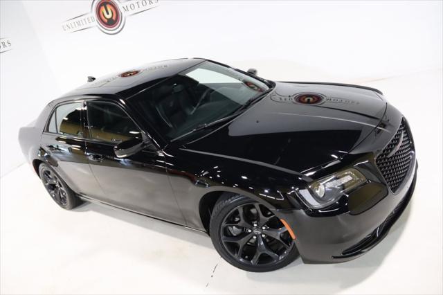 used 2022 Chrysler 300 car, priced at $27,900