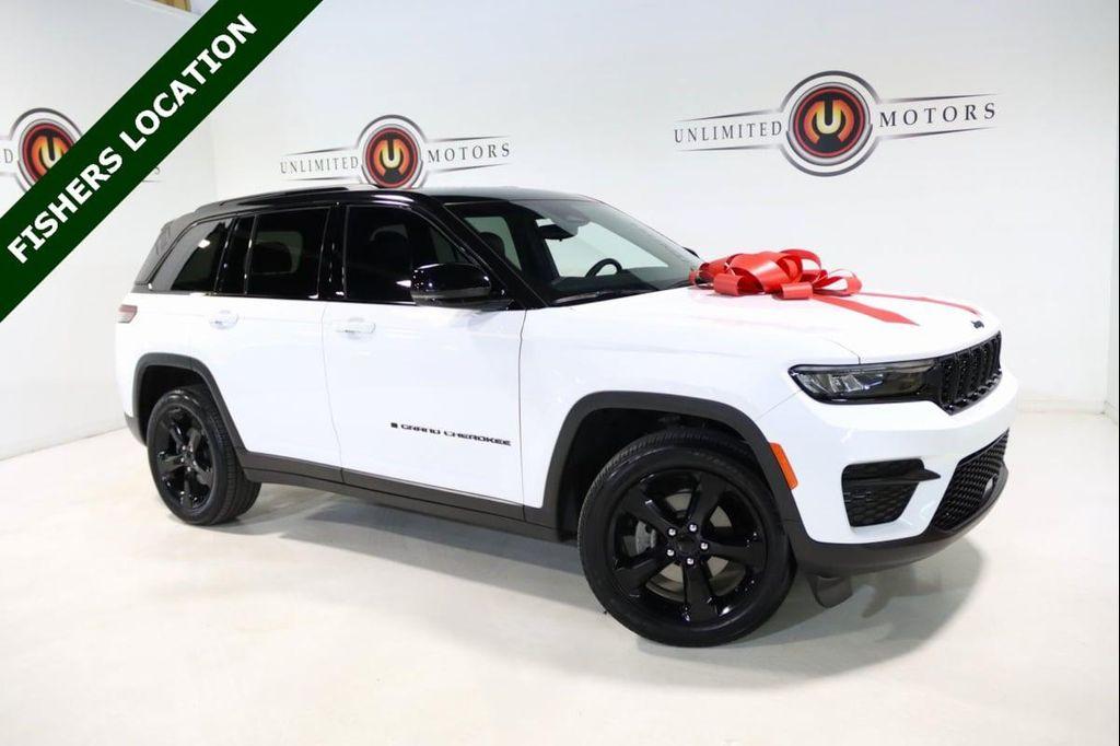 used 2024 Jeep Grand Cherokee car, priced at $36,900