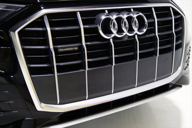 used 2020 Audi Q7 car, priced at $29,900