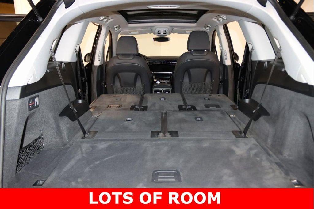 used 2020 Audi Q7 car, priced at $29,900