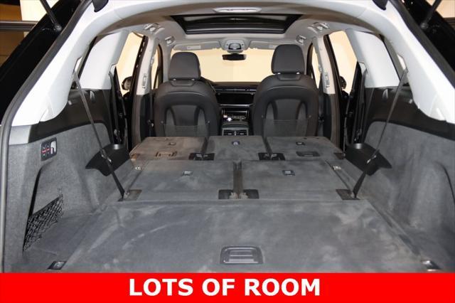 used 2020 Audi Q7 car, priced at $29,900