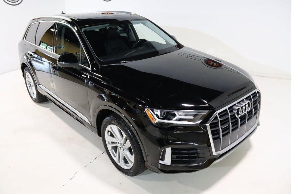 used 2020 Audi Q7 car, priced at $29,900