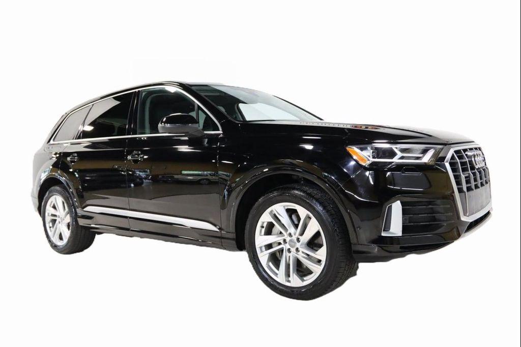 used 2020 Audi Q7 car, priced at $29,900
