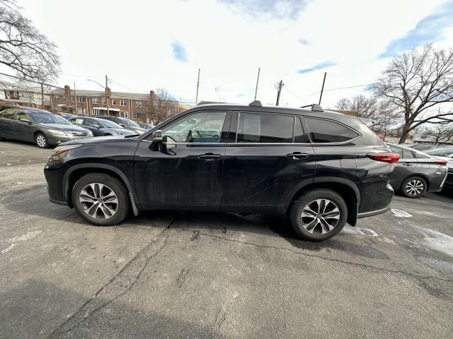 used 2022 Toyota Highlander car