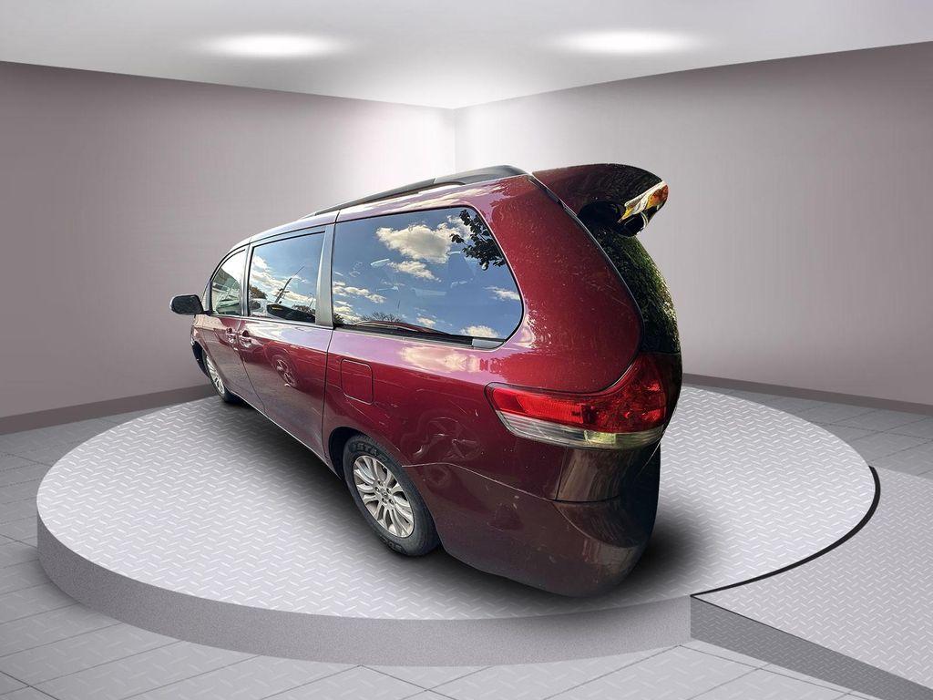 used 2011 Toyota Sienna car