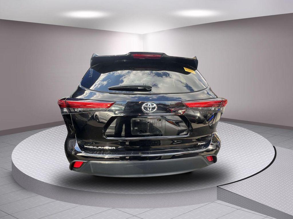 used 2020 Toyota Highlander car