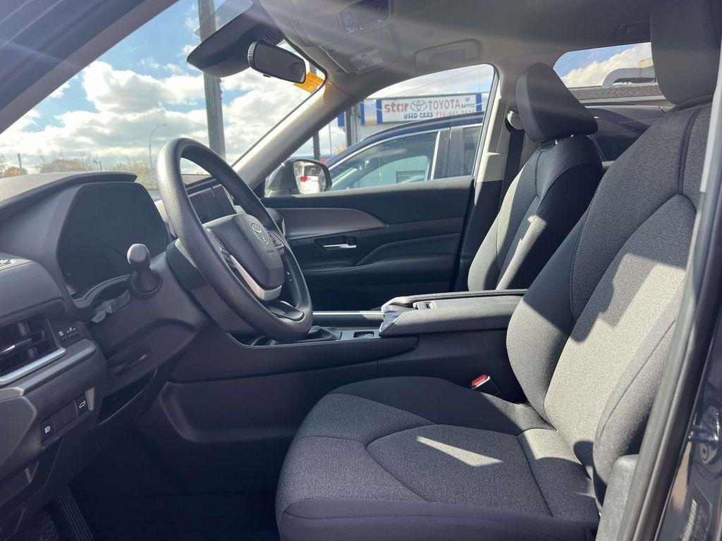 used 2025 Toyota Grand Highlander car