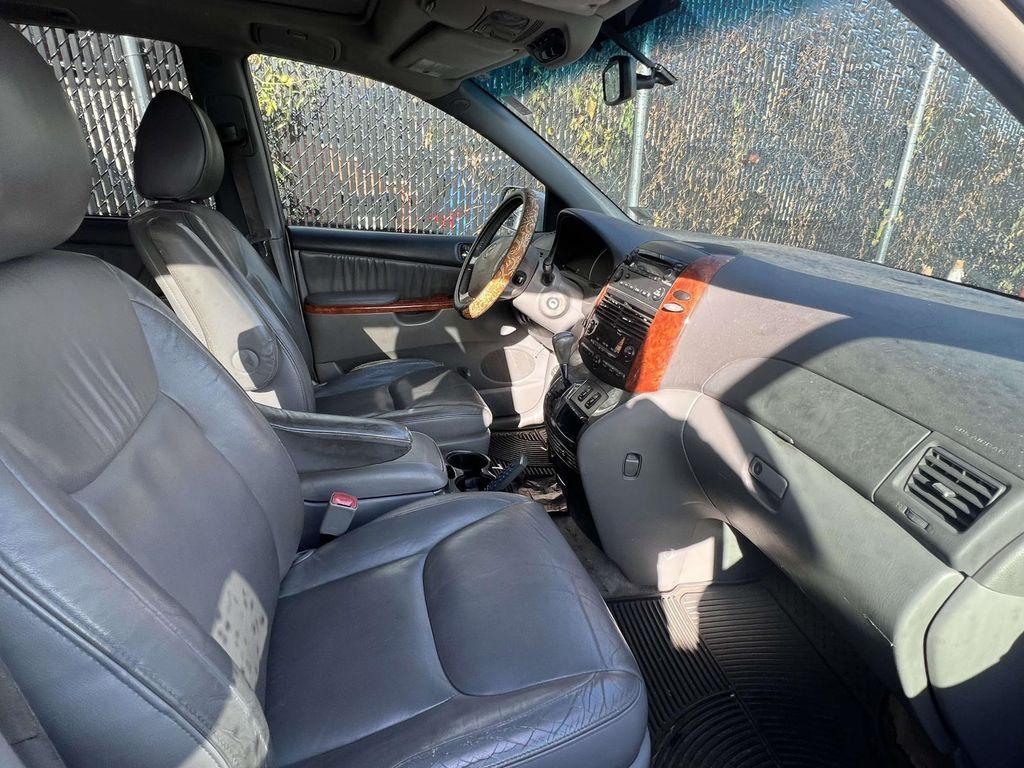 used 2009 Toyota Sienna car