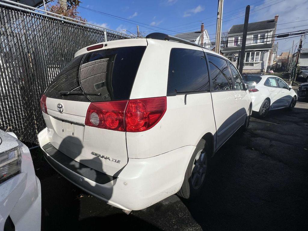 used 2009 Toyota Sienna car