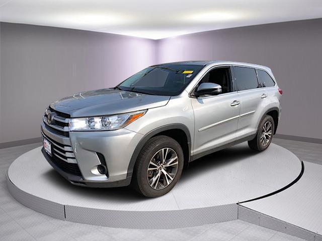 used 2019 Toyota Highlander car, priced at $32,995