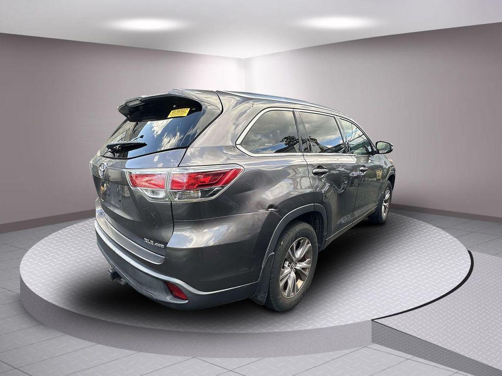 used 2015 Toyota Highlander car