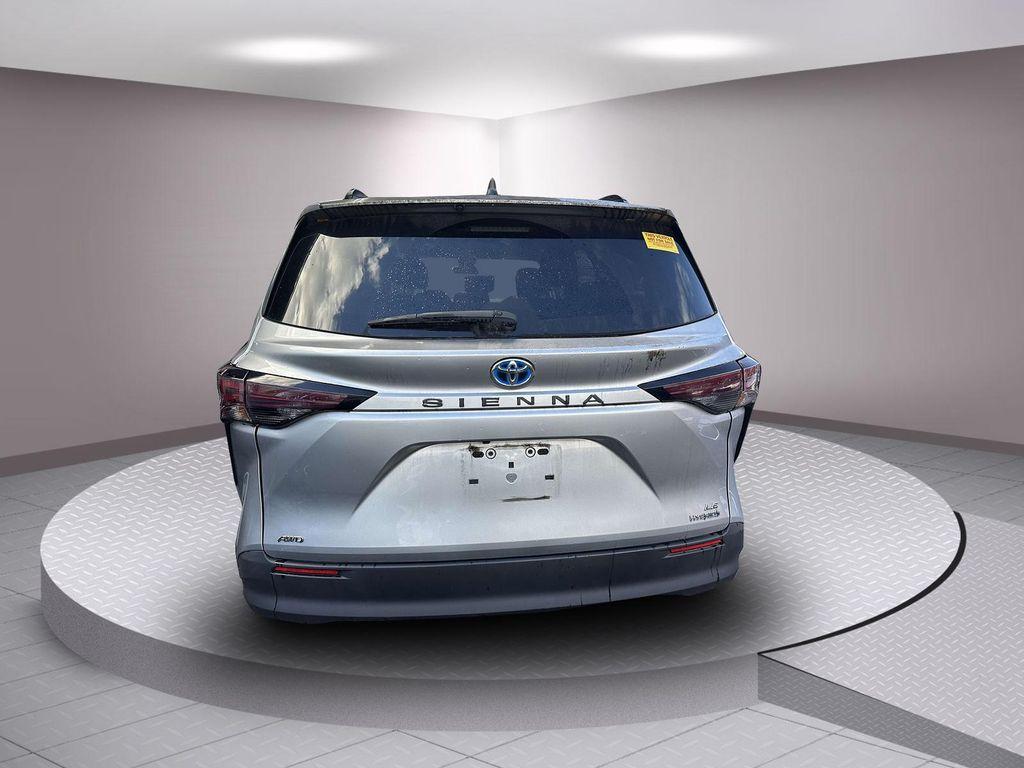used 2023 Toyota Sienna car
