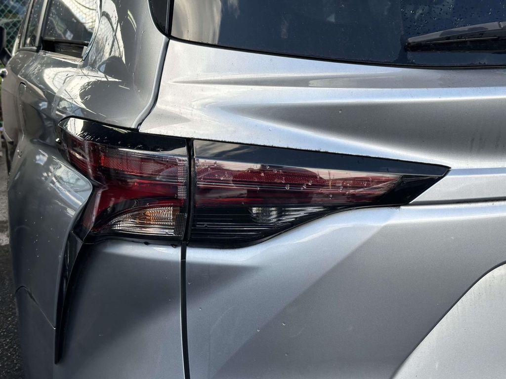 used 2023 Toyota Sienna car