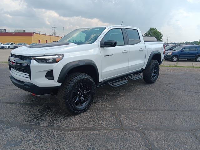 new 2025 Chevrolet Colorado car