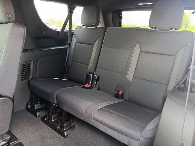 new 2025 Chevrolet Suburban car