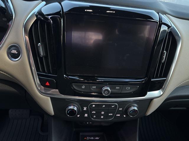 used 2023 Chevrolet Traverse car, priced at $33,220