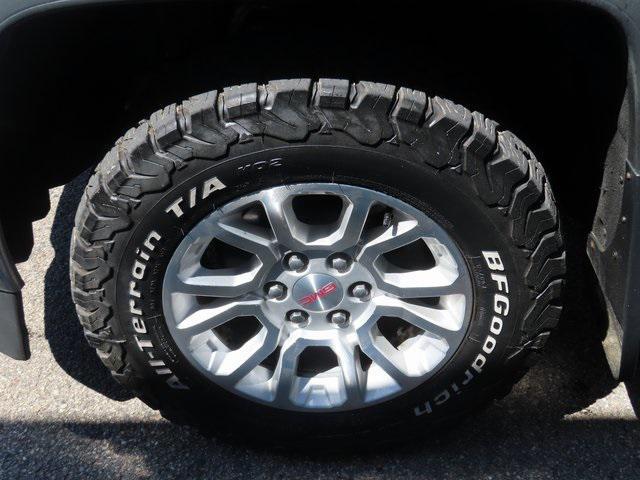 used 2018 GMC Sierra 1500 car, priced at $32,000