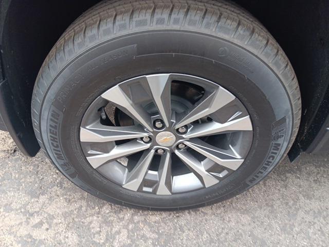 new 2026 Chevrolet Equinox car, priced at $32,252