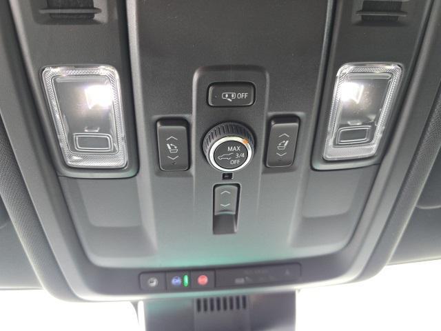 new 2025 Chevrolet Suburban car, priced at $73,185