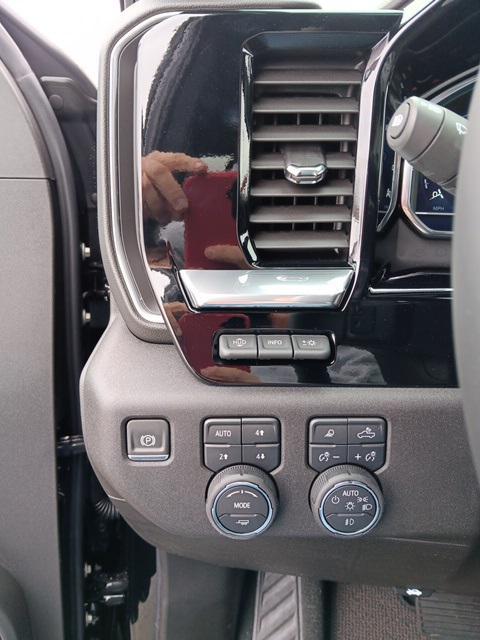 new 2025 Chevrolet Silverado 1500 car, priced at $66,269