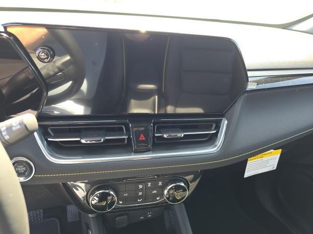 new 2025 Chevrolet TrailBlazer car, priced at $29,055