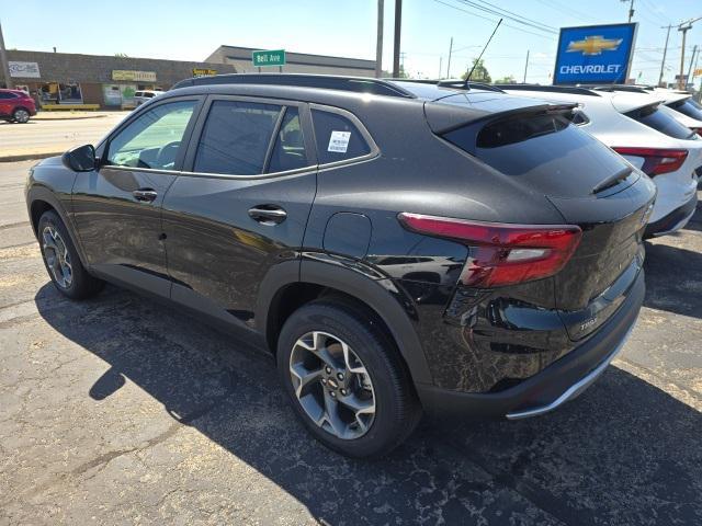 new 2025 Chevrolet Trax car, priced at $23,817