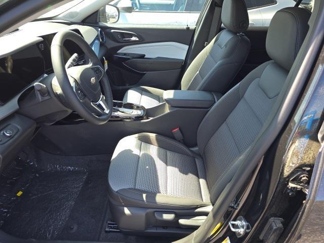 new 2025 Chevrolet Trax car, priced at $23,817