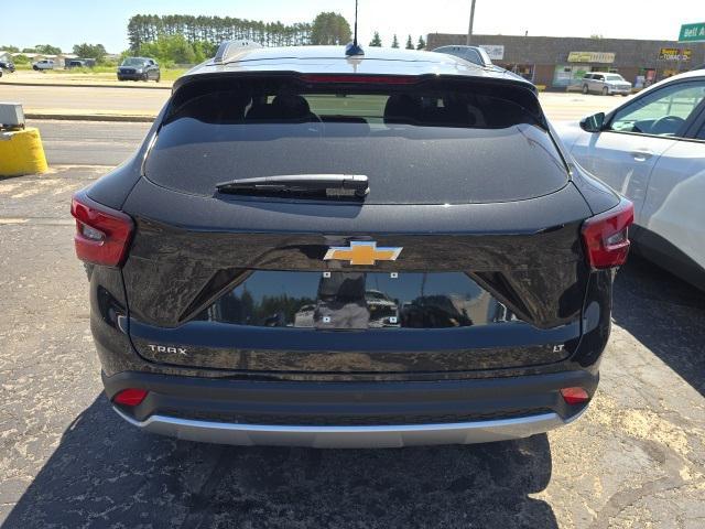new 2025 Chevrolet Trax car, priced at $23,817