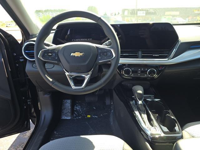 new 2025 Chevrolet Trax car, priced at $23,817