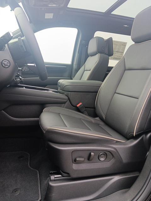 new 2025 Chevrolet Suburban car, priced at $82,512