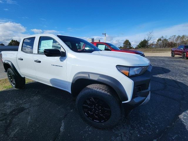 new 2024 Chevrolet Colorado car, priced at $39,387